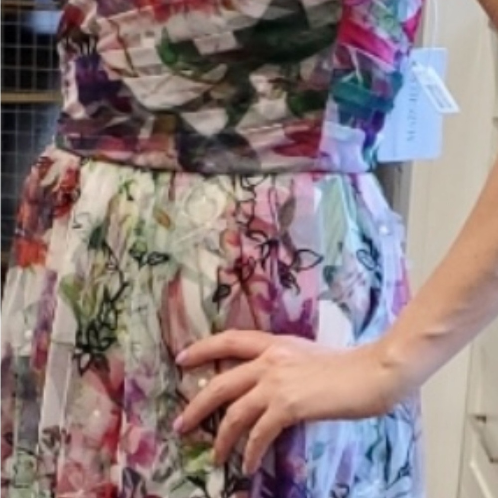 Marchesa Notte Vibrant Floral Evening Gown - Picture 4 of 10